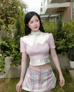 DJ Mie Steals Hearts with Sweet Candy-Colored Outfit - image 7