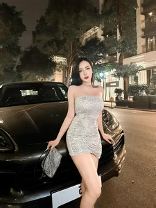 Postpartum Fitness Inspiration: How Thao Bebe Maintains Her Stunning Look After Twins - image 5