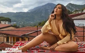 Breaking Barriers: First Asian Plus-Size Model Graces Swimsuit Magazine Cover - image 0