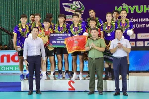 Ho Chi Minh City Police Volleyball Tournament: Hosts Claim Championship - image 6