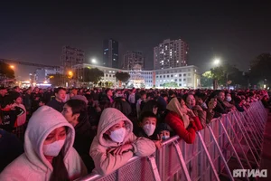 Spectacular Drone Light Show in Hanoi Features 2,025 Drones Forming a Giant Dragon - image 10