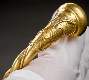 Amateur Metal Detectorist Unearths Priceless Ancient Treasure - image 5