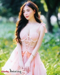 Trang Pham Nabi: A Comprehensive Look at Her Latest Fashion and Beauty Gallery - image 10
