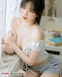 Trang Pham Nabi: A Comprehensive Look at Her Latest Fashion and Beauty Gallery - image 30