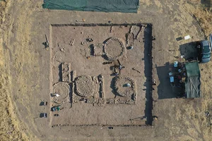 Archaeologists Unearth Secrets of a 7600 Year Old Ancient Tomb - image 3