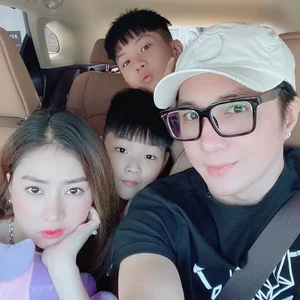 Kim Jun See Inspires with Stunning Post-Pregnancy Fitness and Beauty - image 4