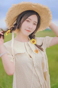 Modern Aestheticism in YiTuYu Art Language Vol.5790 featuring Zi Jia Yi Xiao Yang - image 3