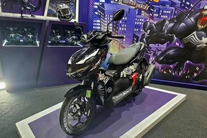 Honda Air Blade MARVEL Limited Edition Hits Vietnam: Prices Start at 48 Million VND - image 5