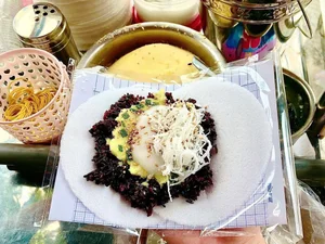Traditional Xoi Dish Becomes a Viral Sensation on 'Anh Trai Say Hi' Stage - image 5