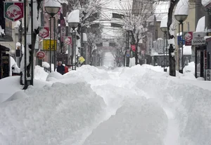 Breathtaking Winter Wonderland: Stunning Snowfall Across Japan and South Korea - image 8