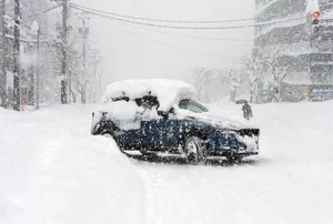 Breathtaking Winter Wonderland: Stunning Snowfall Across Japan and South Korea - image 7