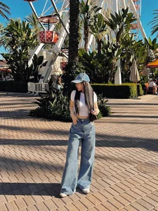 How Minh Nhua’s Daughter Maintains Trendy Fashion After Two Kids - image 1