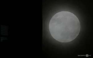 Spectacular Supermoon Illuminates the Night Sky Following the Mid-July Lunar Festival - image 6