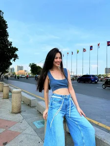 Hien Thuc Embraces Single Life While Do Thi Ha Radiates Elegance - image 6
