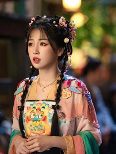 Esther Yu Captivates Fans with Stunning Visuals in New Historical Drama - image 7