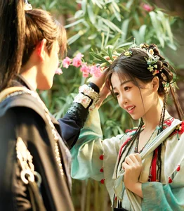 Esther Yu Captivates Fans with Stunning Visuals in New Historical Drama - image 6