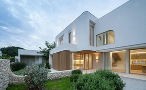 Modern Thai Garden House and Cafe: A Unique U-Shaped Architectural Design - image 3