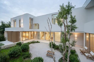 Modern Thai Garden House and Cafe: A Unique U-Shaped Architectural Design - image 12