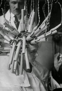 Bizarre Beauty Inventions from History: How People Prettied Up - image 2