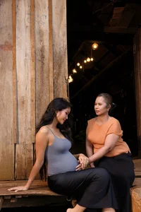 Supermodel Vo Hoang Yen Shares Heartwarming Skin-to-Skin Newborn Moments - image 2
