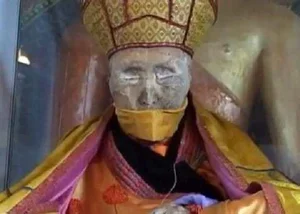Scientific Mystery of the Century Old Mummified Buddhist Monk - image 3