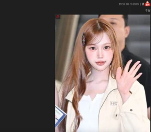 Rookie Idol Faces Backlash Over Heavily Edited Social Media Photos - image 4