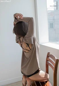 An Seo Rin: Exploring the Latest Korean Swimwear Fashion Trends Through a Professional Studio Photoshoot - image 6
