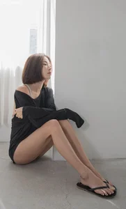 An Seo Rin: Exploring the Latest Korean Swimwear Fashion Trends Through a Professional Studio Photoshoot - image 39