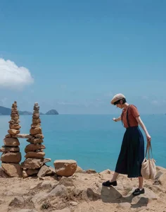 Hai Tu Redefines Beach Fashion: Elegant Coastal Looks Without the Traditional Bikini - image 5