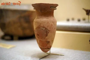 Thousand-Year-Old Ancient Treasure Discovered in Can Gio Vietnam Including Gold and Jade Artifacts - image 6