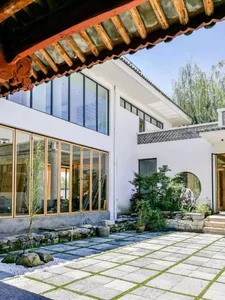 Stunning 700m2 Villa: A Heartwarming Gift from Four Sons to Their Parents - image 2