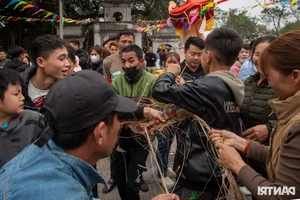 Unique Fertility Rituals: The Tradition of Mat Grabbing at Vietnamese Festivals - image 8