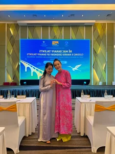 Vietnamese Celebrity Update: Hoai Linh Returns to the US and Heartfelt Tributes - image 44