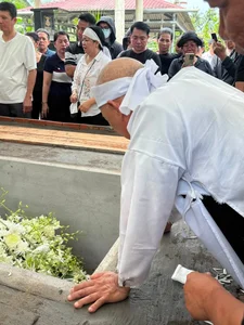 Vietnamese Celebrity Update: Hoai Linh Returns to the US and Heartfelt Tributes - image 42