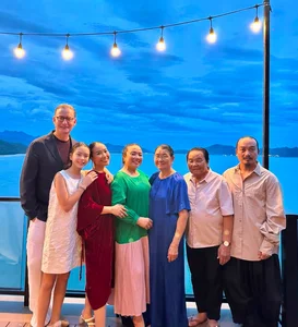 Vietnamese Celebrity Update: Hoai Linh Returns to the US and Heartfelt Tributes - image 4