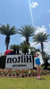 Vietnamese Celebrity Update: Hoai Linh Returns to the US and Heartfelt Tributes - image 50