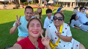 Vietnamese Celebrity Update: Hoai Linh Returns to the US and Heartfelt Tributes - image 24