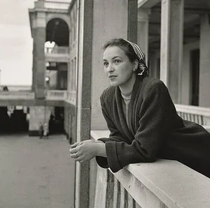 A Rare Glimpse: Daily Life of Women in 1950s Soviet Union - image 16