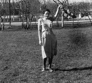 A Rare Glimpse: Daily Life of Women in 1950s Soviet Union - image 10