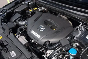 Mazda CX-5 2.0L FWD Luxury 2021: A Perfect Blend of Elegance, Performance, and Advanced Safety Technology - image 9