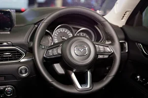 Mazda CX-5 2.0L FWD Luxury 2021: A Perfect Blend of Elegance, Performance, and Advanced Safety Technology - image 6