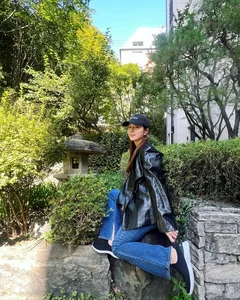 Ageless Style: How the Famous Actresses of K-Drama Boys Over Flowers Rock Fashion in Their 40s - image 5