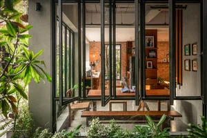Stunning Transformation of Old Shophouses Into Eye-Catching Modern Homes - image 8