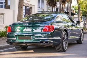 Exquisite Bentley Flying Spur V8 in Rare Custom Color for Sale in Ho Chi Minh City - image 6