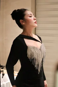 Vietnamese Entertainment News July 8: Mourning the Loss of Respected Artists - image 49