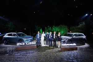 Geely Monjaro and EX5 Arrive in Vietnam: Will They Succeed or Flop? - image 5