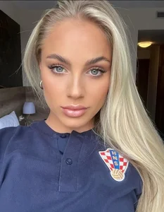 The Rise of Alisha Lehmann: Glamour and Athletic Excellence in Women's Soccer - image 8