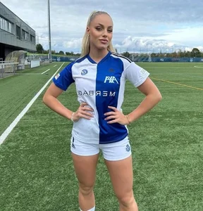 The Rise of Alisha Lehmann: Glamour and Athletic Excellence in Women's Soccer - image 4