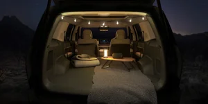 2024 Hyundai Santa Fe: A Bold Redesign with Luxury Land Rover Vibes - image 3