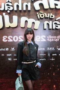 Vietnamese Stars Shine on the Red Carpet Premiere of Tren Ban Nhau Duoi Ban Muu - image 9